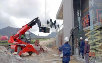 5 Ways of Getting Things Moved Crane and Vacuum Lifts
