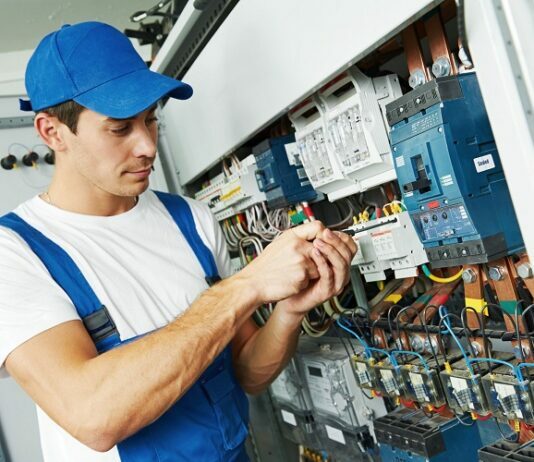 How to Find a Suitable Electrician Electrician